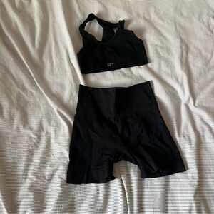 SET Active Black Sports Bra and Shorts Set
